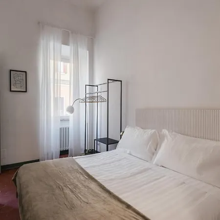 The Rent - Two-bedroom In Santa Maria Maggiore ローマ
